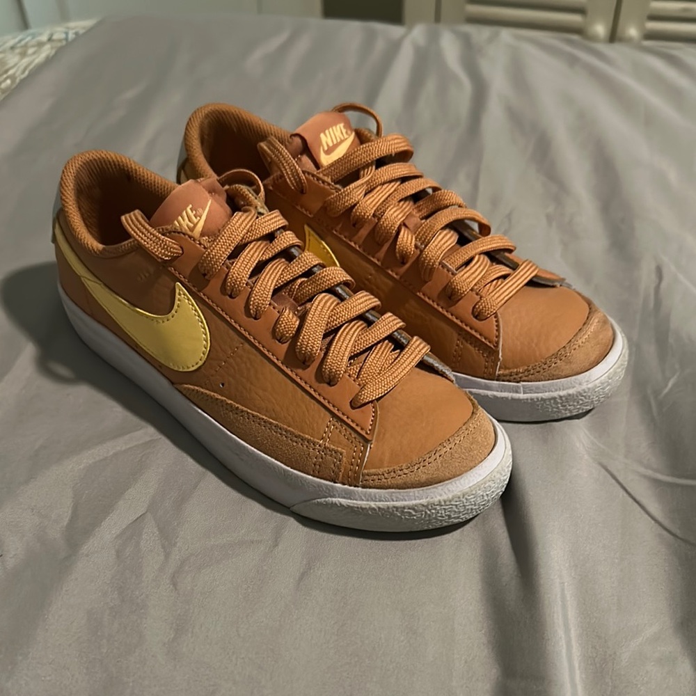 Nike Youth Burnt orange and Yellow Sneakers